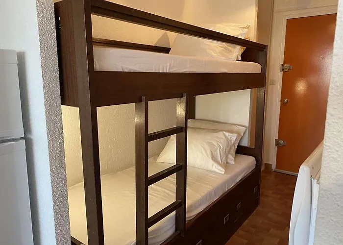 Cosy 4 Pers, A Pied, Parking Gratuit Port Camargue - Fr-1-250-176 Apartman *