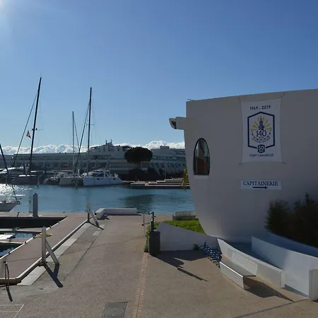 Cosy 4 Pers, A Pied, Parking Gratuit Port Camargue - Fr-1-250-176 Apartment